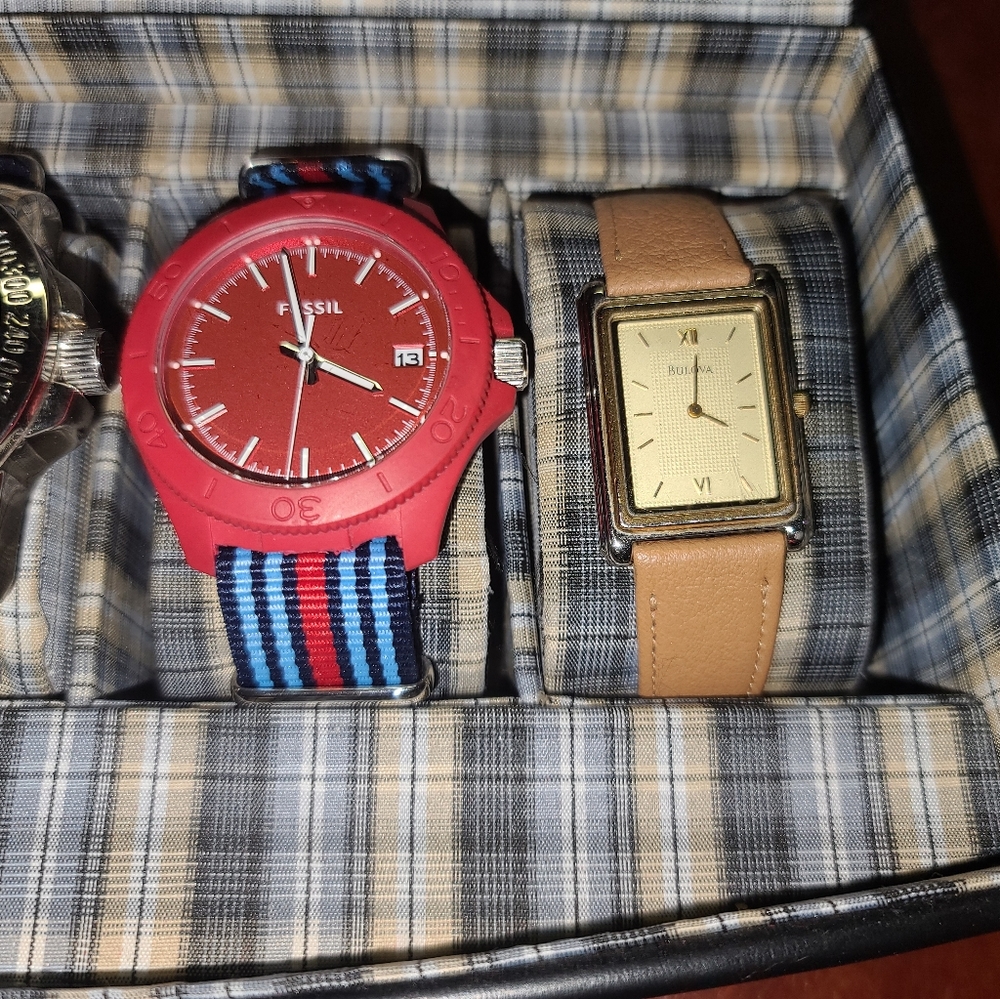 WATCH LOT VARIOUS PIECES